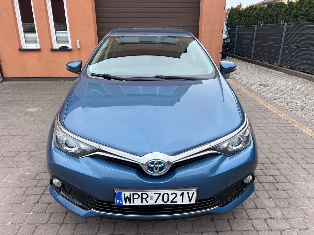 Toyota Auris II 2016