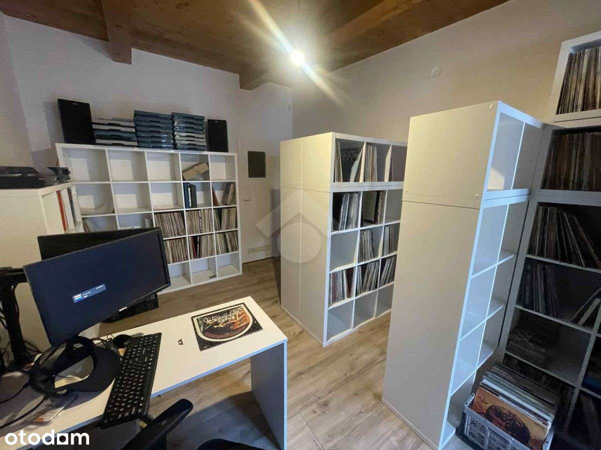 Dwupoziomowy lokal i 3 miejsca parkingowe! - Pełny obrazek: 2/7