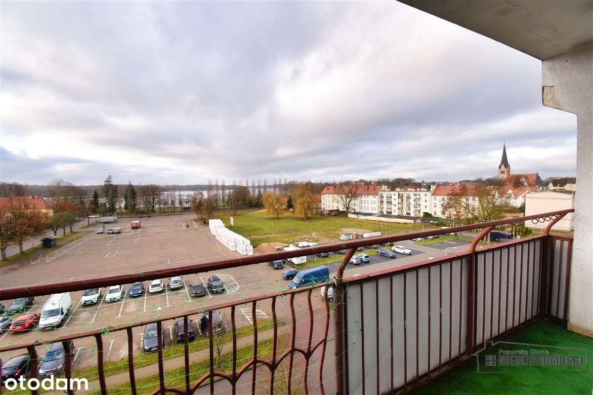 Mieszkanie z balkonem i widokiem na jezioro.-8