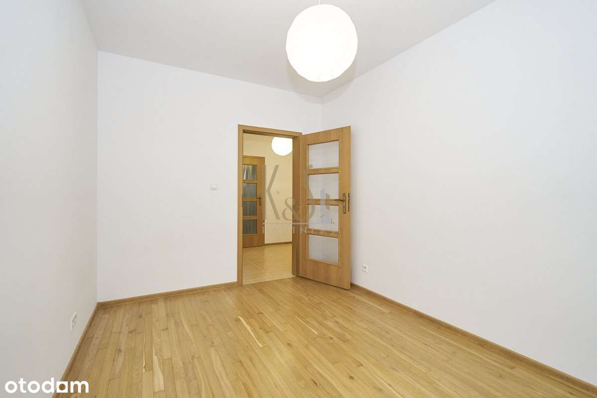 Mieszkanie z potencjałem 2/3 pokoje, Garaż, blisko Metra Targówek Mie.-3