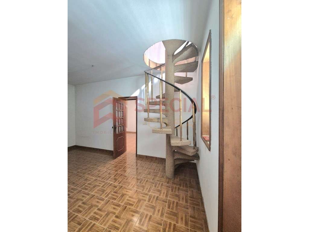 Moradia T3 em Canidelo - Excelente oportunidade de investimento-8