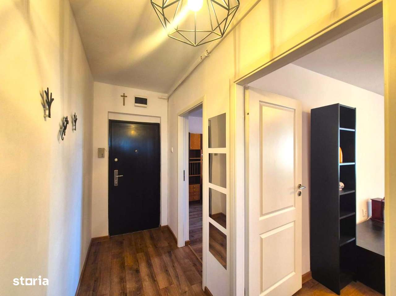 Zona Piata Astra, 3 camere, insorit, cu priveliste. - Imagine principală: 2/14