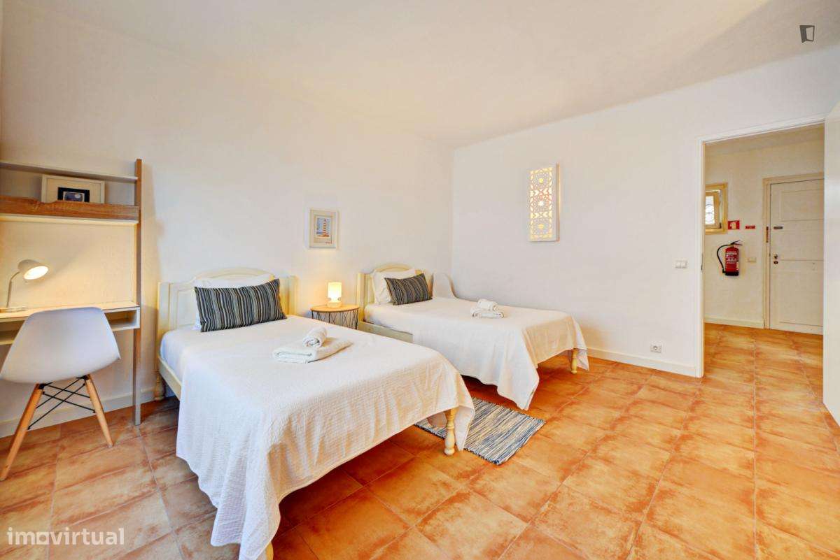 Apartamento com 1 quartos - localizado em Portimao - Grande imagem: 5/7