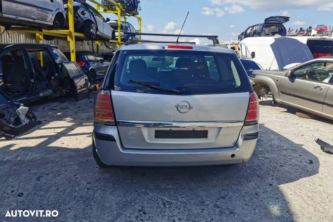 bara fata spate far stanga dreapta haion capota trager calandru electroventilator ventilator radiator apa clima  Opel Zafira B 2006 motor 1.6 benzina  Z16XEP  dezmembrez - 3