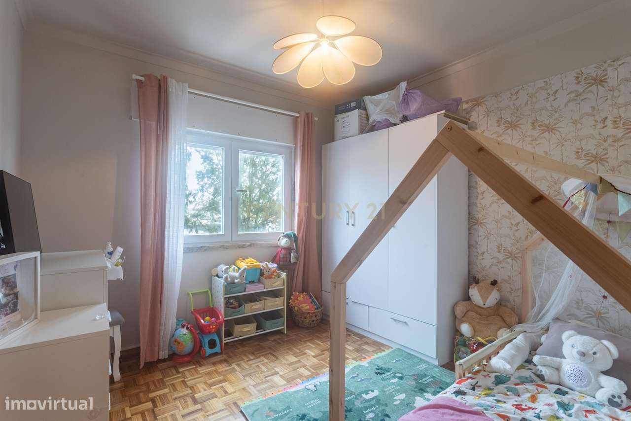 Apartamento T2 em Venteira, Amadora - Oportunidade Única!-15