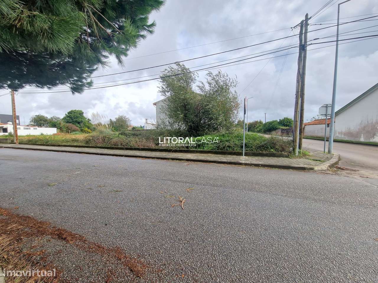 Lote de Terreno Aradas - Moradia com 3 Frentes - Grande imagem: 4/12