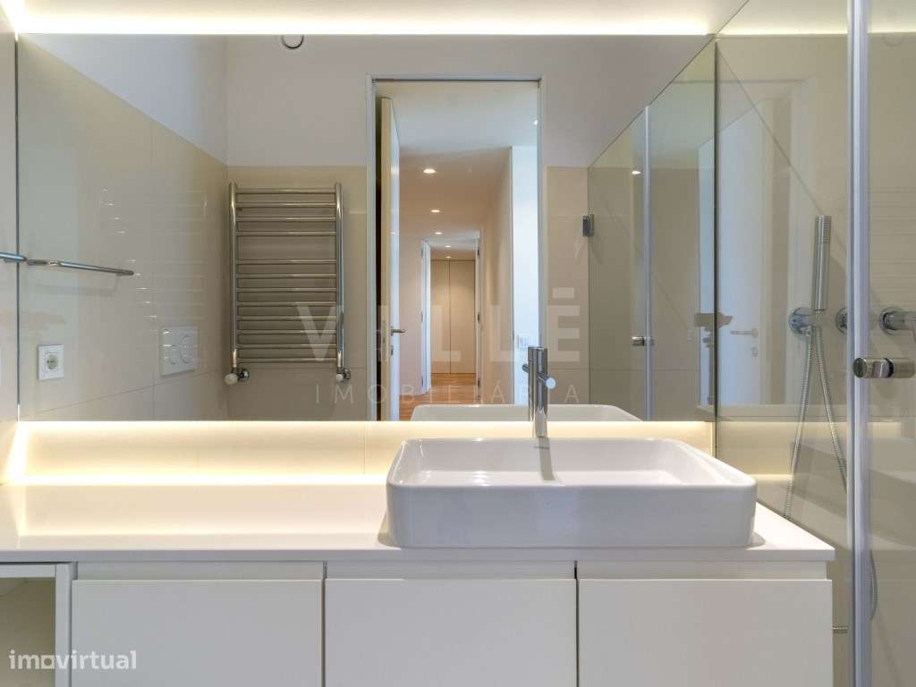 Apartamento T3 remodelado em 2025 | Vista mar parcial | 2 lugares d...-34
