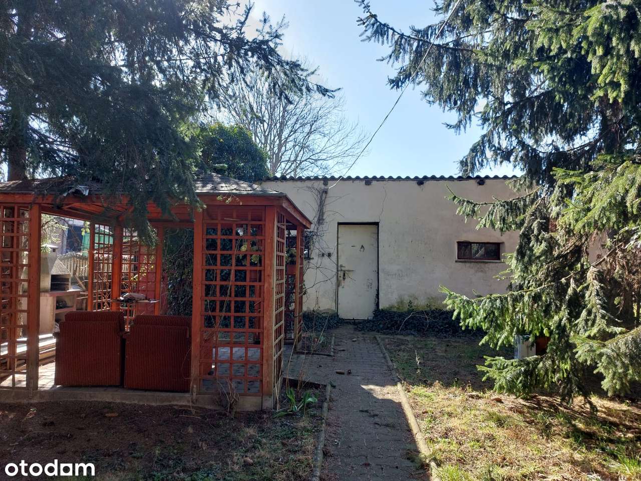 Dom mieszkalny z częścią gospodarczą oraz stodołą/duża działka-8