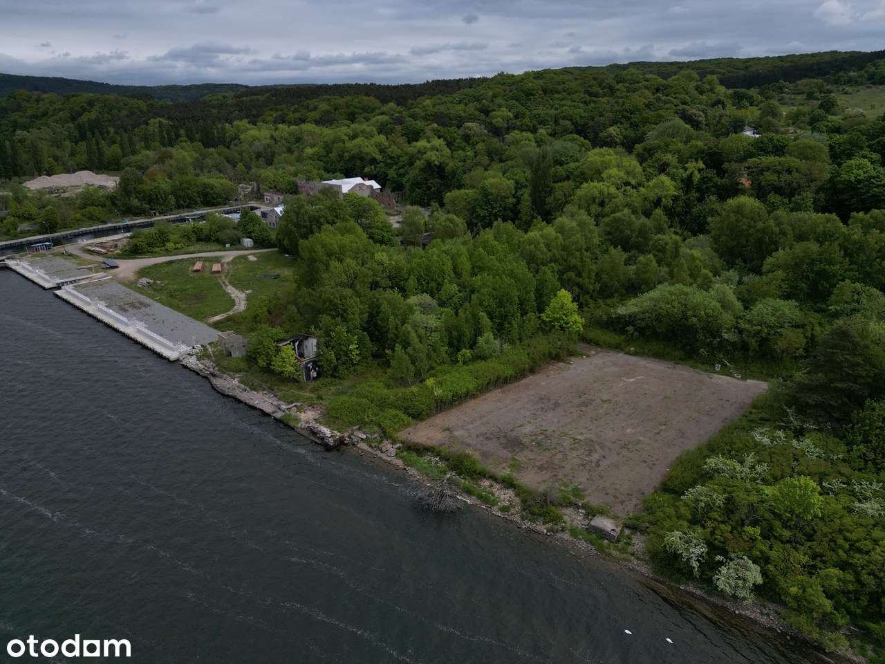 Atrakcyjne działki z pozwoleniem na budowę 4 szeregówek - 16 lokali - Pełny obrazek: 5/11