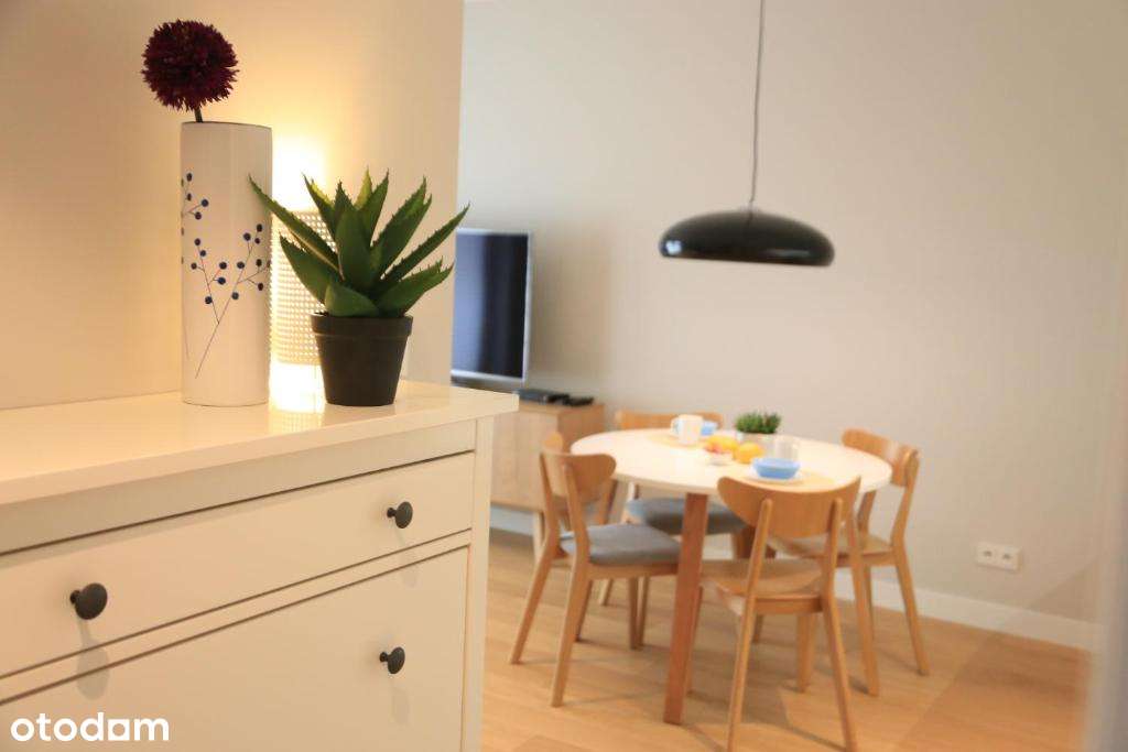 Marina Iława apartament z widokiem na Jeziorak (garaż, komórka) - Pełny obrazek: 5/9