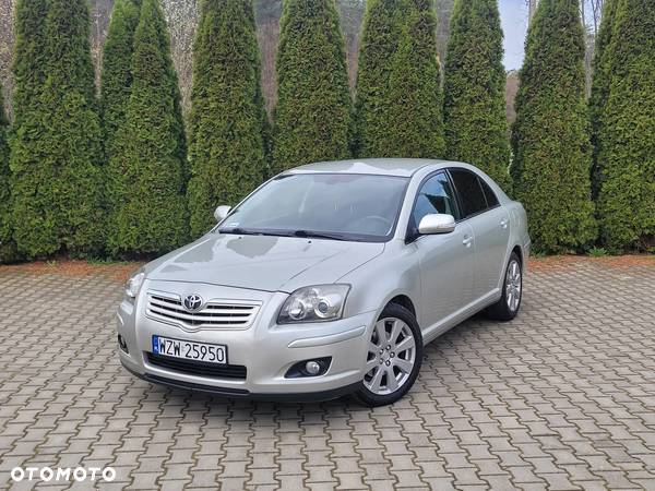 Toyota Avensis 2.0 D-4D Premium - 1