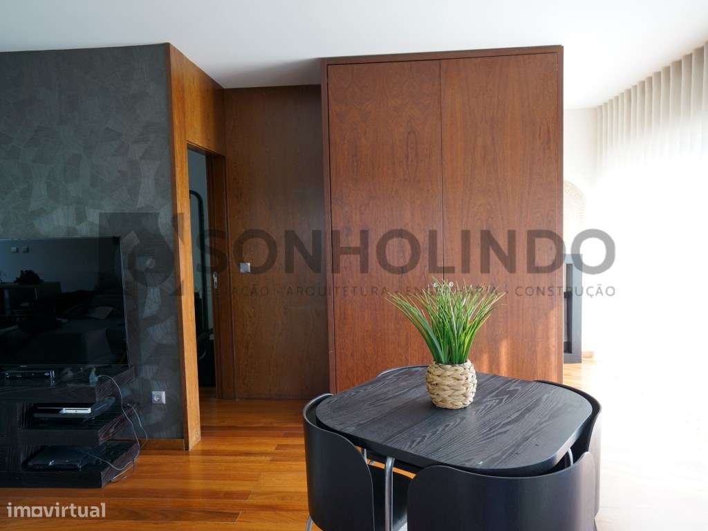 Moradia T4 com piscina de 3 frentes com excelentes áreas, tanto a n...-19