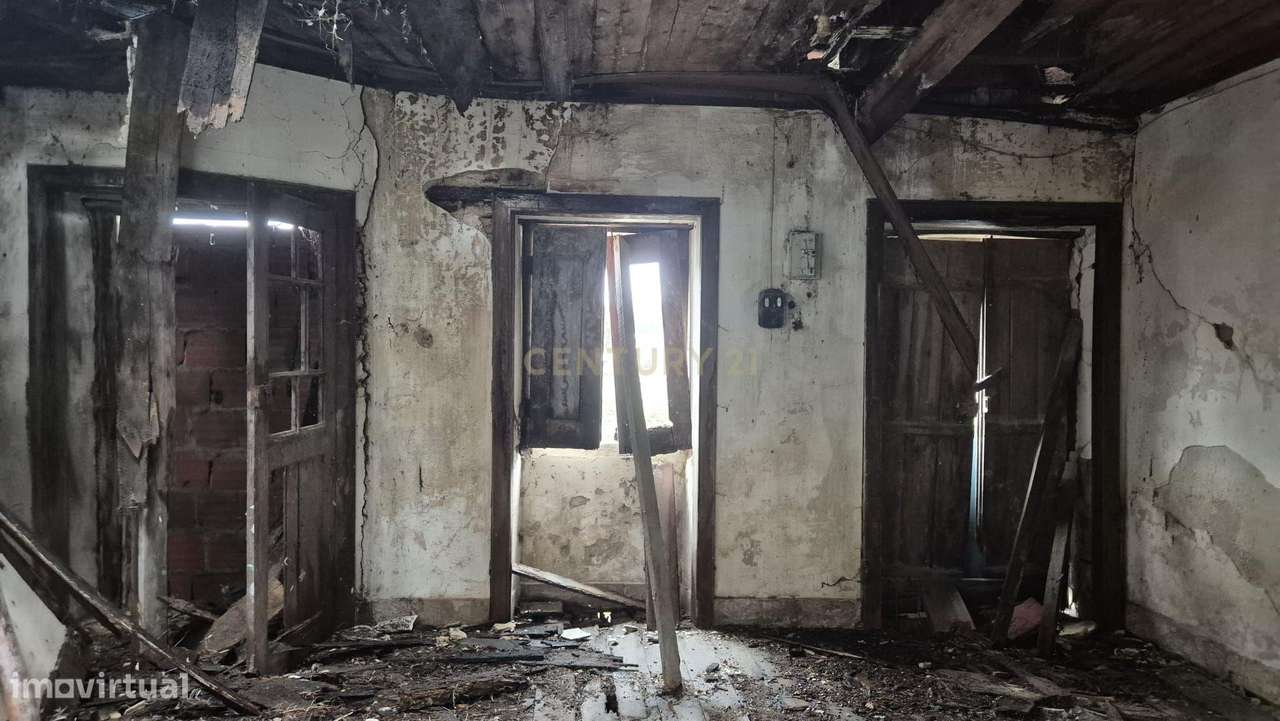 Casa Antiga em Carriço, Pombal - Oportunidade Única-22