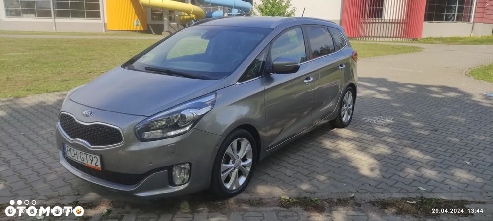 Kia Carens