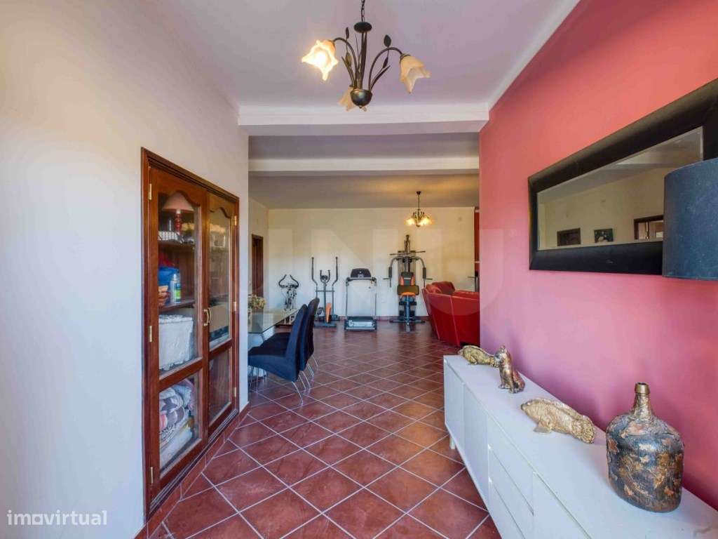 Moradia T3+3 para venda em Santarém.-27