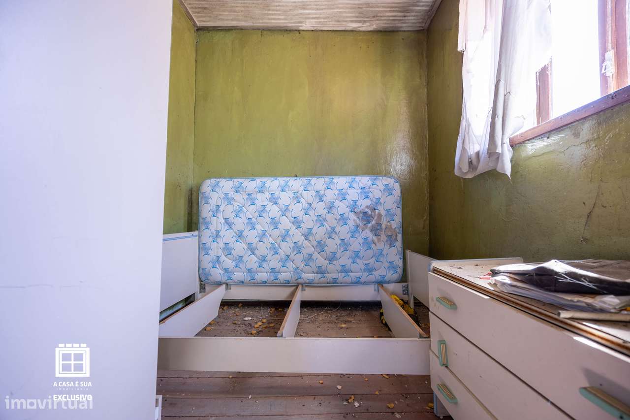 Moradia com duas habitações independentes em Lourosa - Exclusivo-22