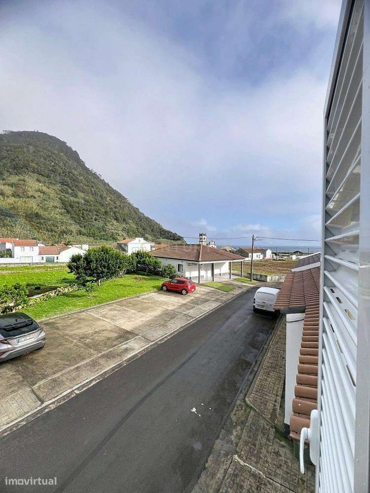Casa T3 com Vista Mar em Faial da Terra, Povoação-31