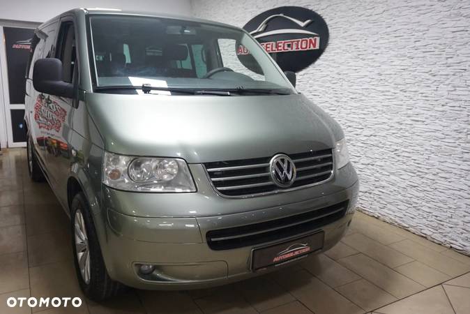 Volkswagen Caravelle - 1