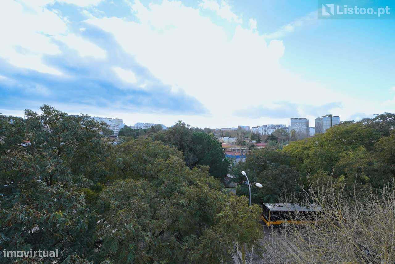 Apartamento T4 Lumiar-32