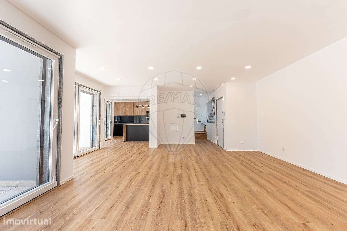 Moradia T3 para venda - Grande imagem: 2/31