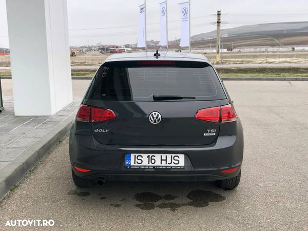 Volkswagen Golf 1.2 TSI BMT Comfortline - 14