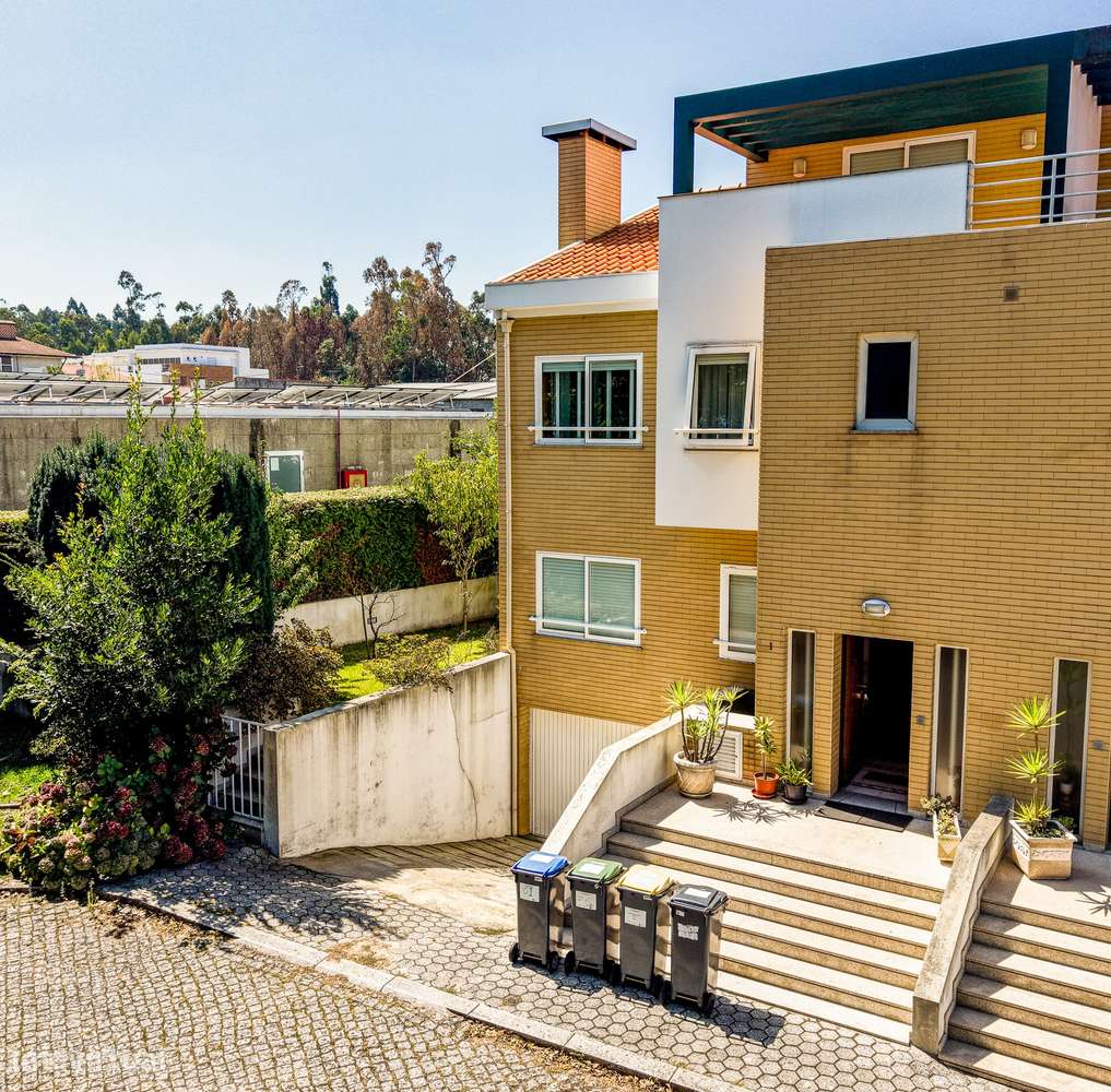 Magnifica Moradia T4 - Aldeamento privado com duas piscinas na Maia-50
