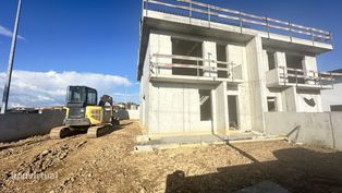 Moradia T3 Moderna com 3 Frentes | Nova | Em construção - Grande imagem: 2/8