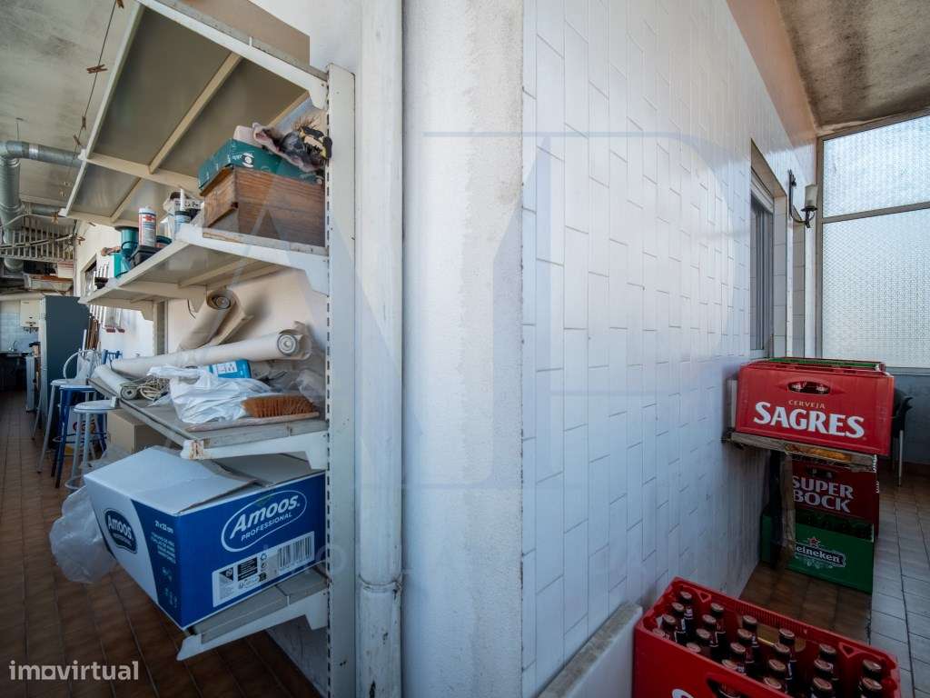 Loja com Negócio em Mesão Frio - Oportunidade de Investimento-13