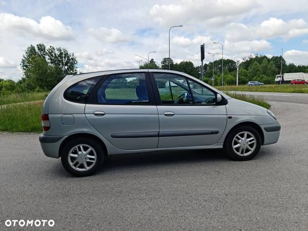 Renault Scenic - 4