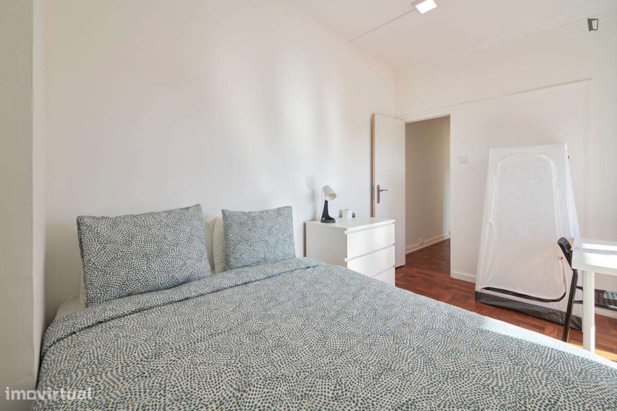 Quarto - localizado em Entrecampos Lisbon - Grande imagem: 5/25