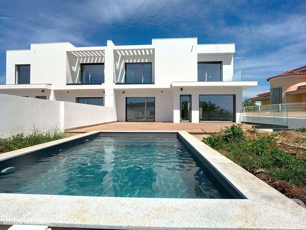 Casa / Villa T4 em Igreja Nova e Cheleiros de 244,00 m2 - Grande imagem: 5/29