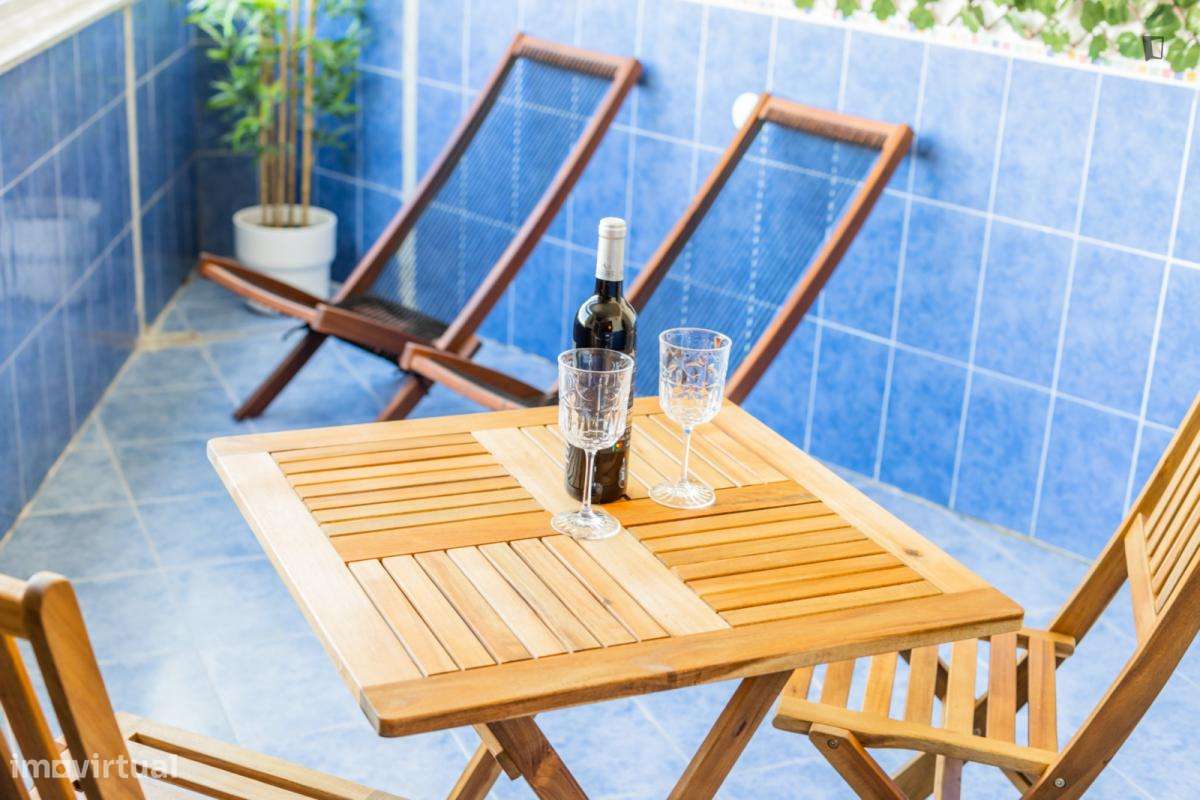 Apartamento com 2 quartos - localizado em Santa Marinha Porto - Grande imagem: 4/7