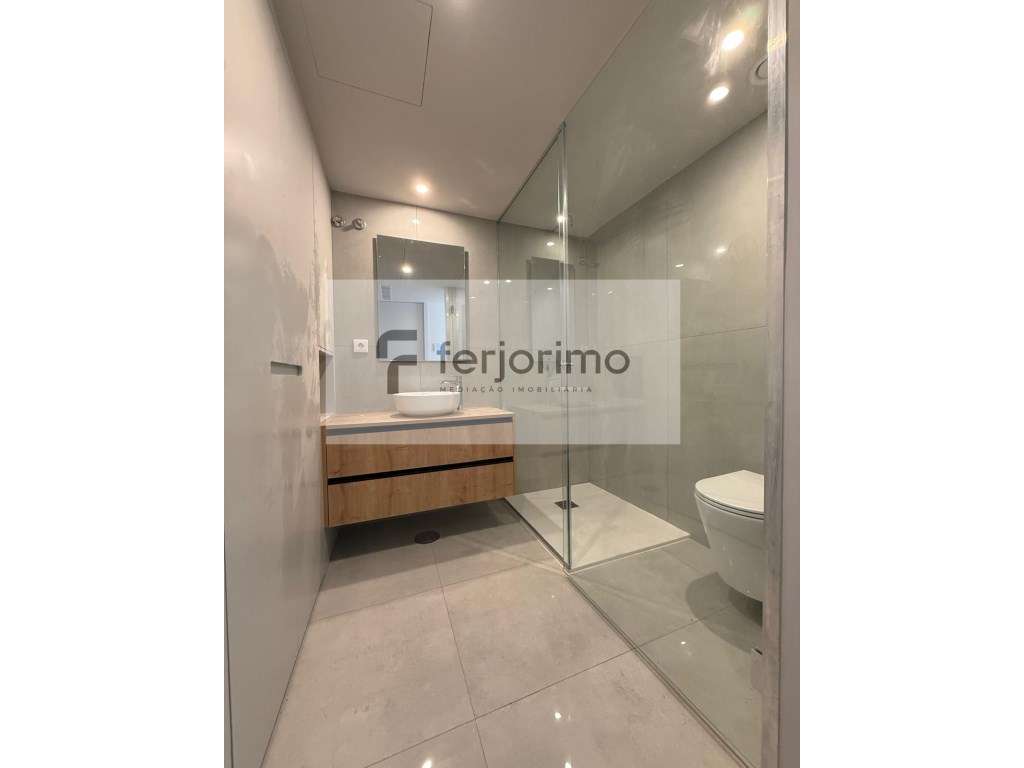 Magnífico Apartamento T2, zona tranquila-15
