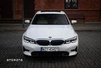 BMW Seria 3 330i xDrive Sport Line - 3