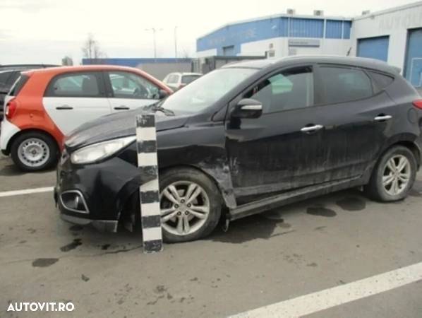 Dezmembrez hyundai ix35 an 2013 - 6