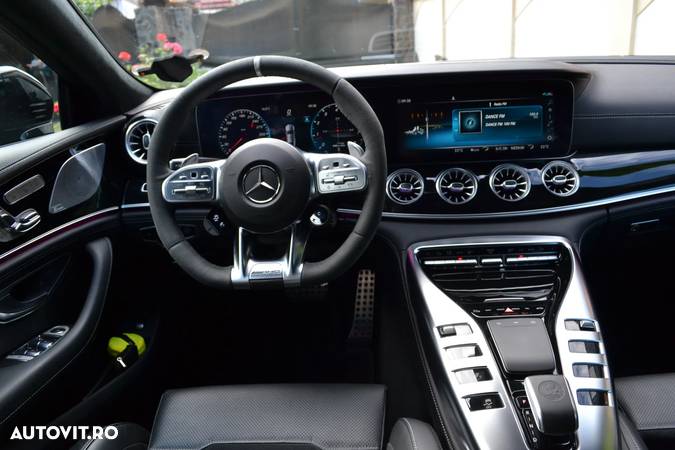 Mercedes-Benz AMG GT-S 63 4MATIC+ - 5