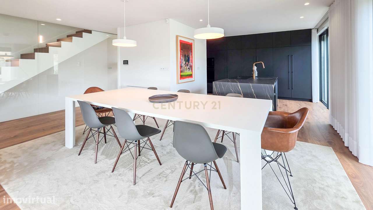 Moradia Contemporânea T4 com Piscina | Arquitetura Premium | Brufe, Vi-5
