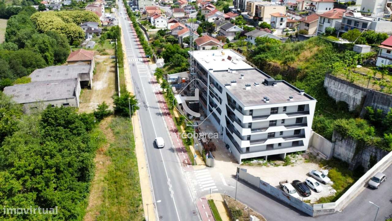 Apartamento T3  180m2 área util- Novo-Ponte da Barca!!-21