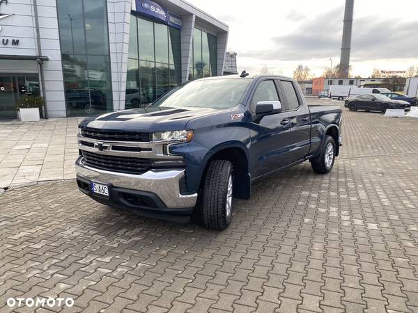 Chevrolet Silverado - 3