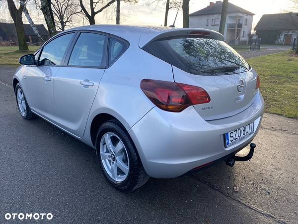 Opel Astra III 1.7 CDTI ecoFLEX - 7