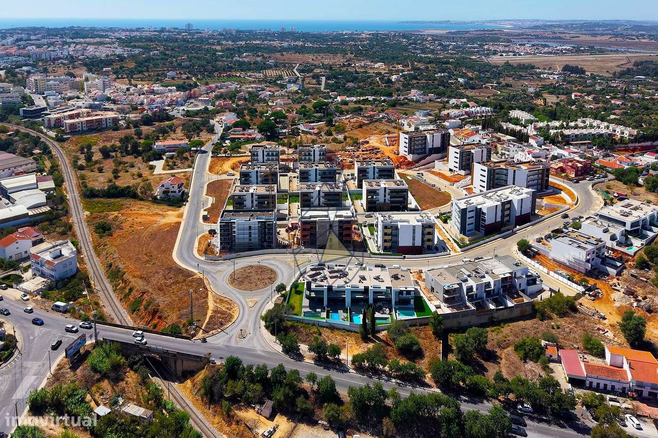 Apartamento T2 em construção com Garagem e Piscina - Portimão-31
