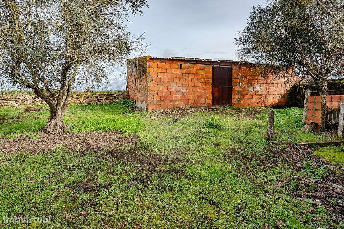 Moradia T2 para venda-8