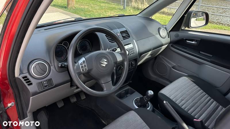 Suzuki SX4 1.5 - 7