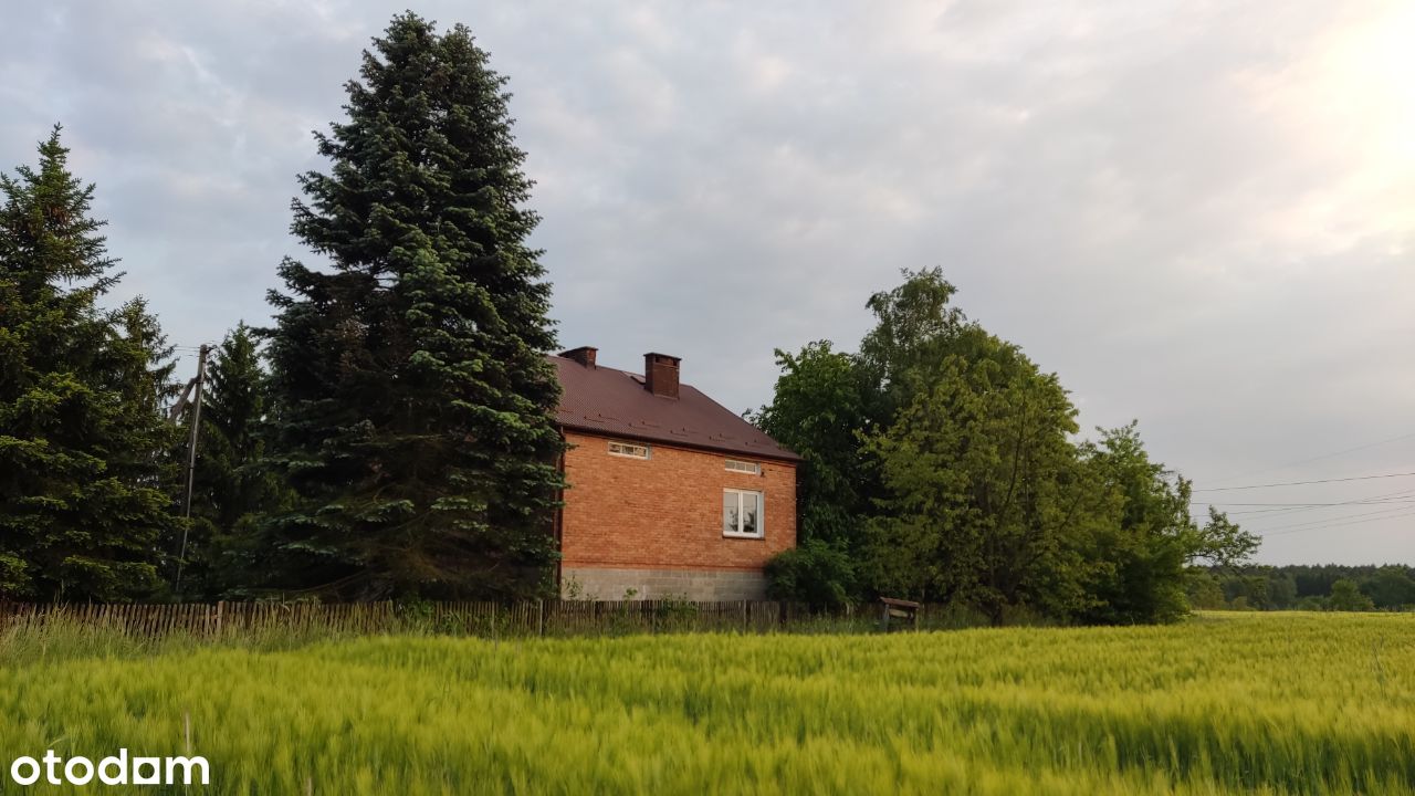 Dom na wsi na sprzedaż