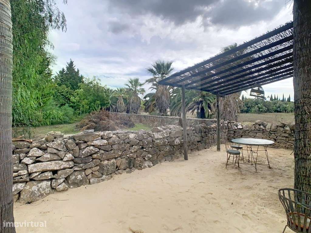 Moradia de charme autêntico + Alojamento Local independente-47