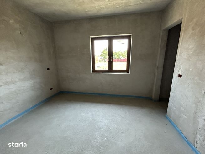 Vand vila noua Livada,st.840 mp,sc.130 mp,situat pe 2 strazi-8