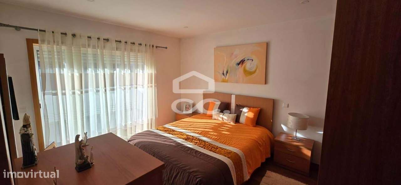 Moradia em Banda Restaurada T2+1 em Selho São Cristovão - Guimarães-14