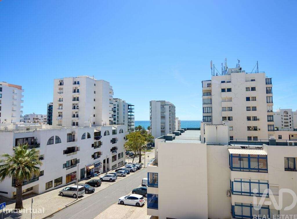 Apartamento T2 Em Quarteira De 72 1 M2