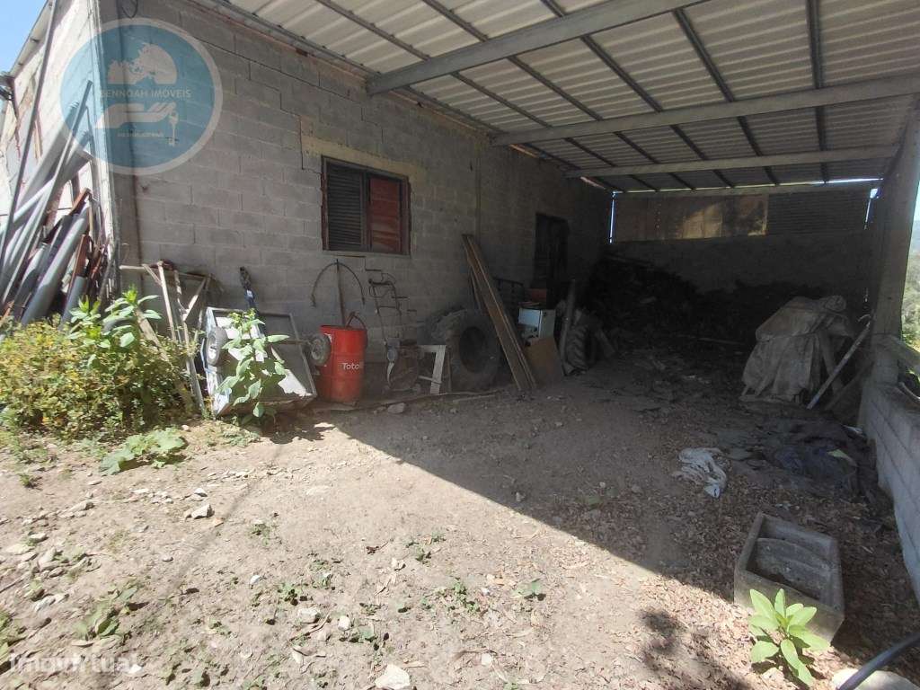 Terreno Construtivo de 8.700 m² com Casa PréFabricada T2, Nascente ...-26