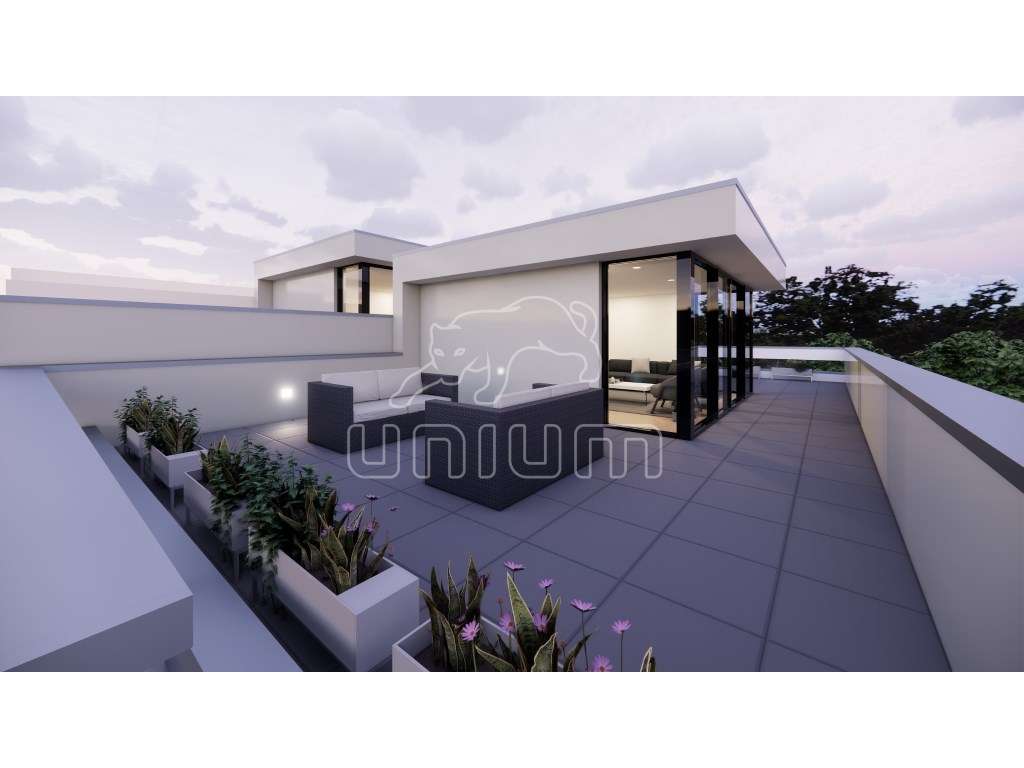 Apartamento T2+1 Duplex na Meadela-1